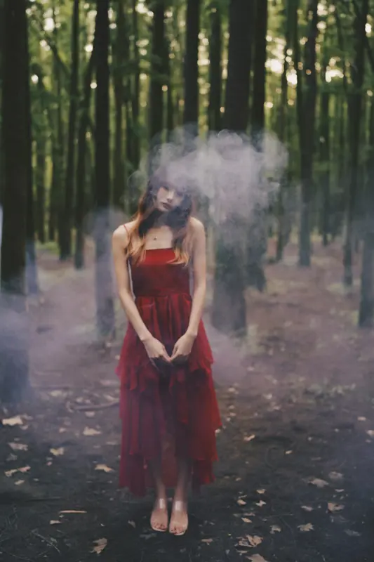 [艺图语] 2022.05.12 闯入迷雾森林 兔子Zzz不吃胡萝卜 - 艺图语